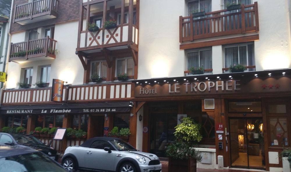 Le Trophee Boutique Hotel Spa- La Loggia Appart'Hotel Deauville Eksteriør billede