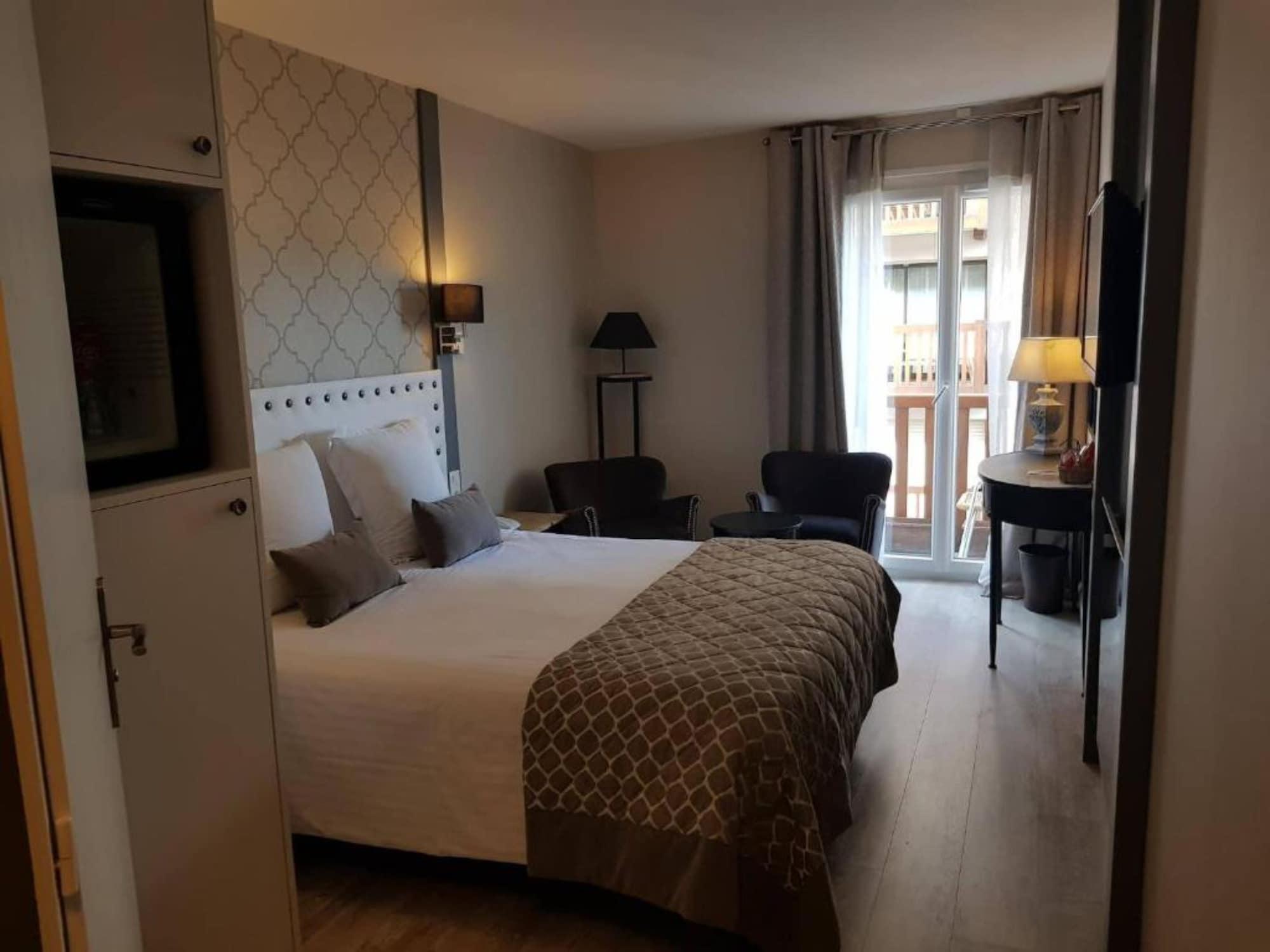Le Trophee Boutique Hotel Spa- La Loggia Appart'Hotel Deauville Eksteriør billede