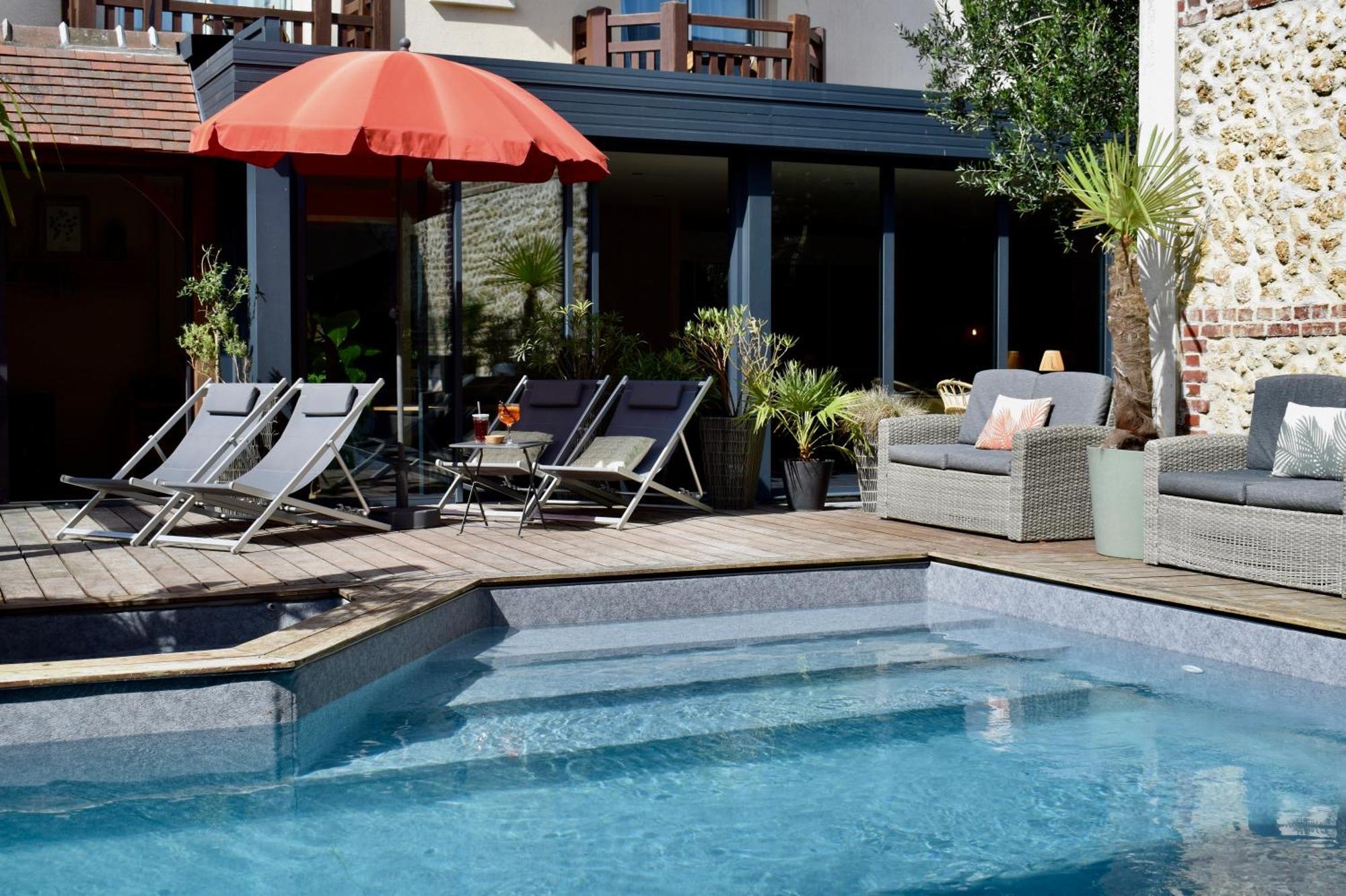 Le Trophee Boutique Hotel Spa- La Loggia Appart'Hotel Deauville Eksteriør billede